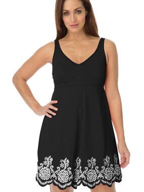 Jessica London Embroidered Swim Dress – Black & White – Size 12 🖤🤍🔥